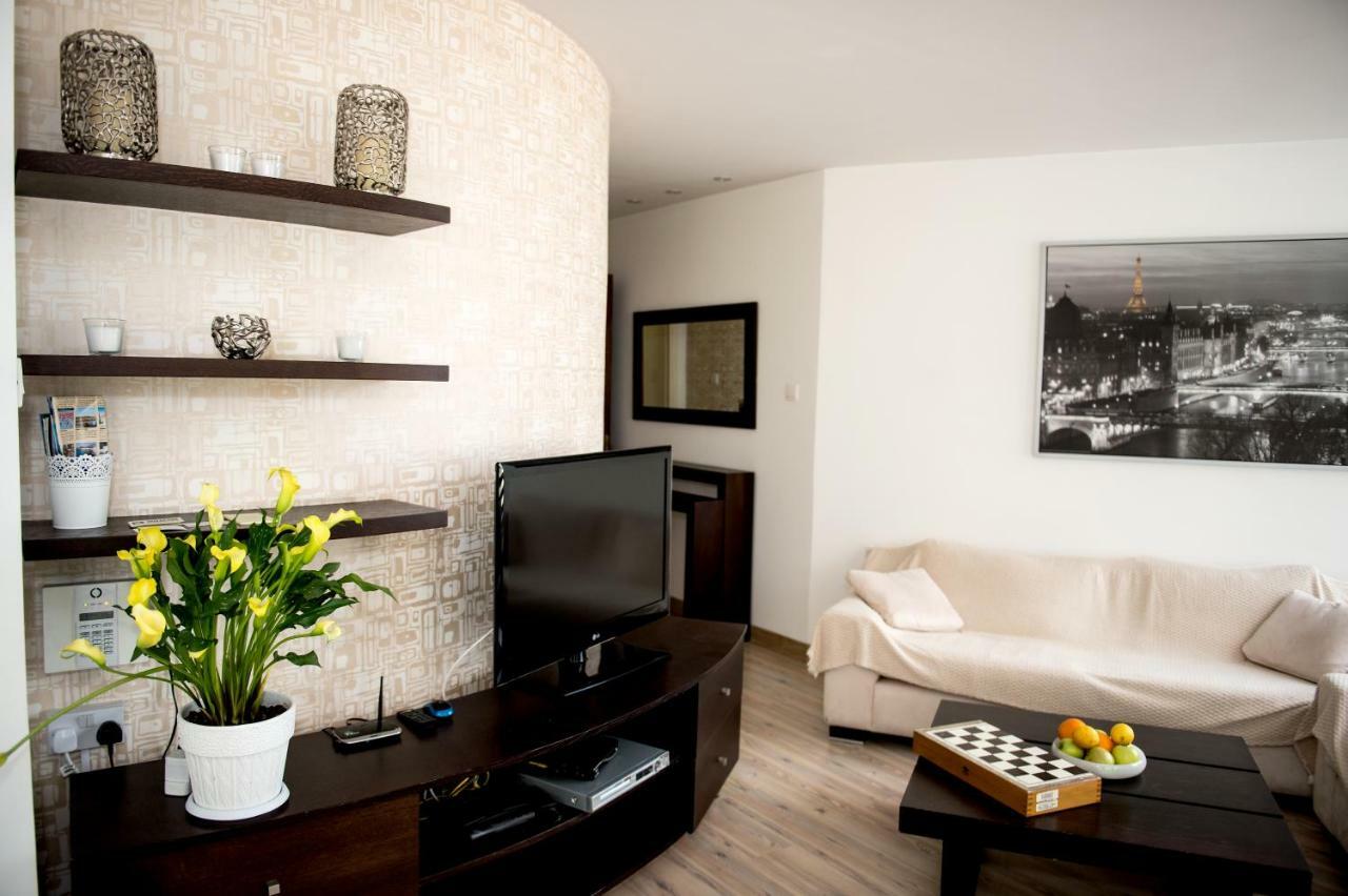 Sophia Court Apartment Ларнака Екстериор снимка