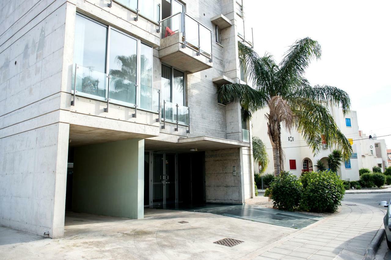 Sophia Court Apartment Ларнака Екстериор снимка
